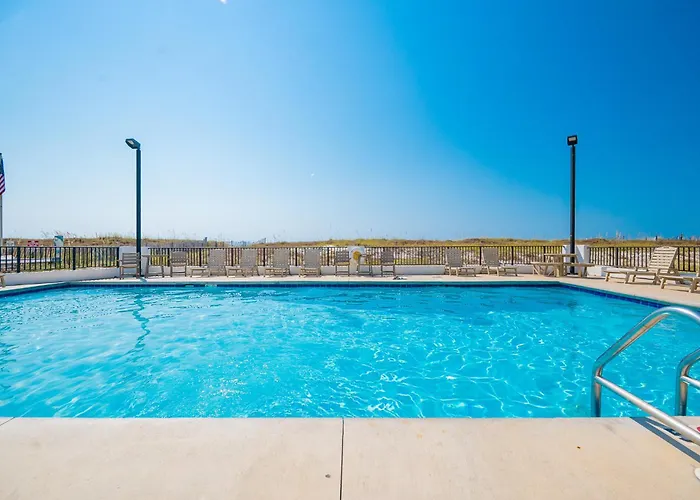 Apartment Island Winds East 804