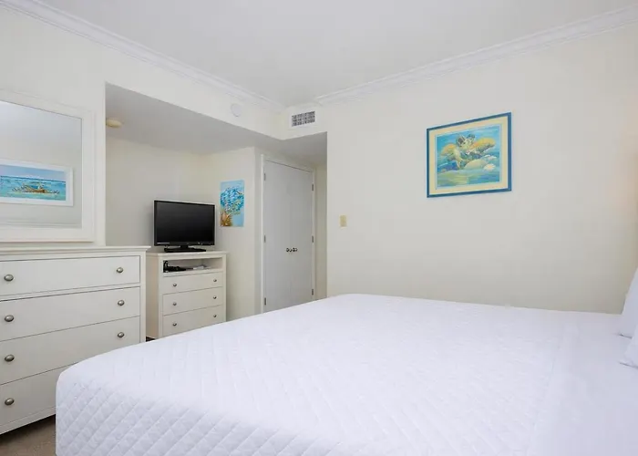Apartment Island Winds East 804